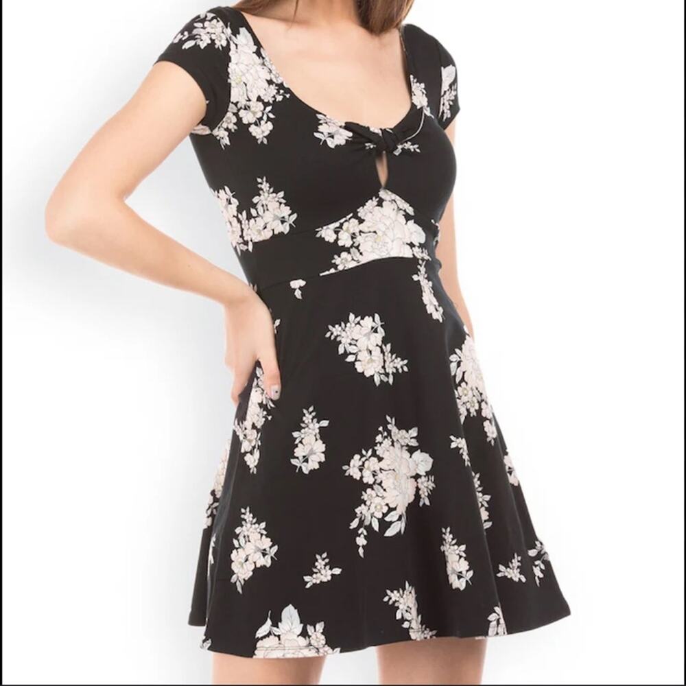 Aeropsatale Black and Baby Pink Tie Up Front Sun Mini Dress T2